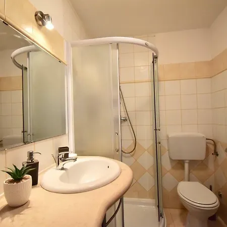 아파트 Comfortable Near The Hidrobaza